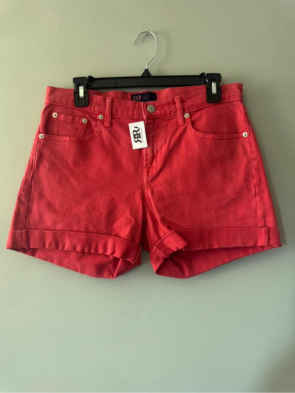 GAP | hot pink/red shorts | 4